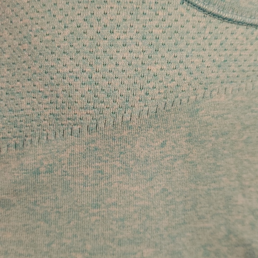 Athleta tank - Picture 7 of 7